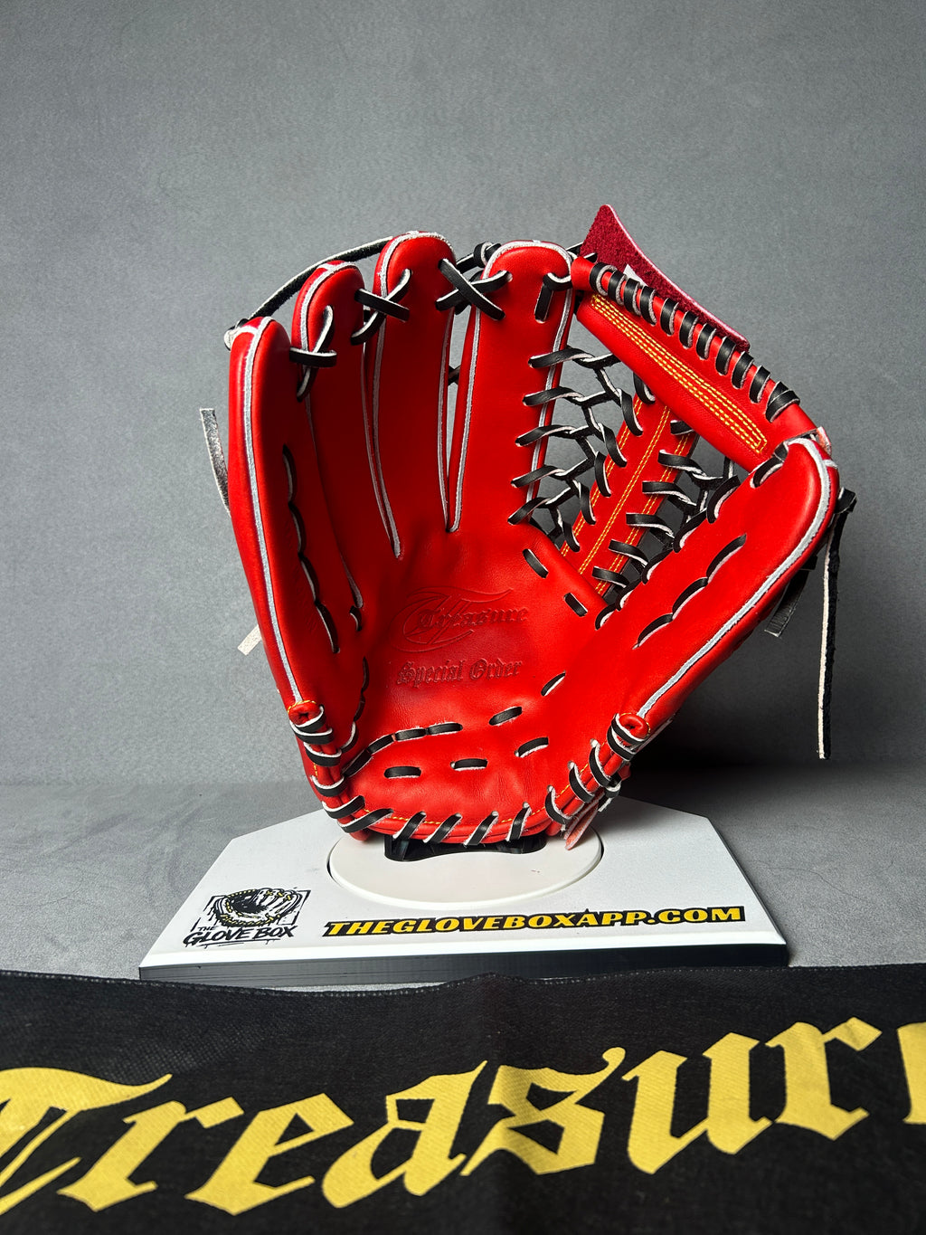 Treasure 13" Model TR-GLA Baseball Glove – Left-Hand Throw (Worn on Right Hand)