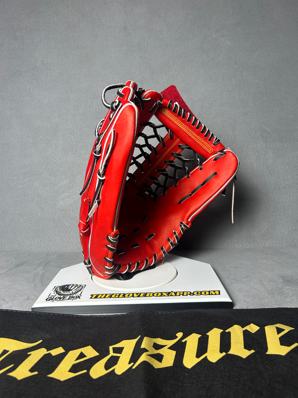 Treasure 13" Model TR-GLA Baseball Glove – Left-Hand Throw (Worn on Right Hand)
