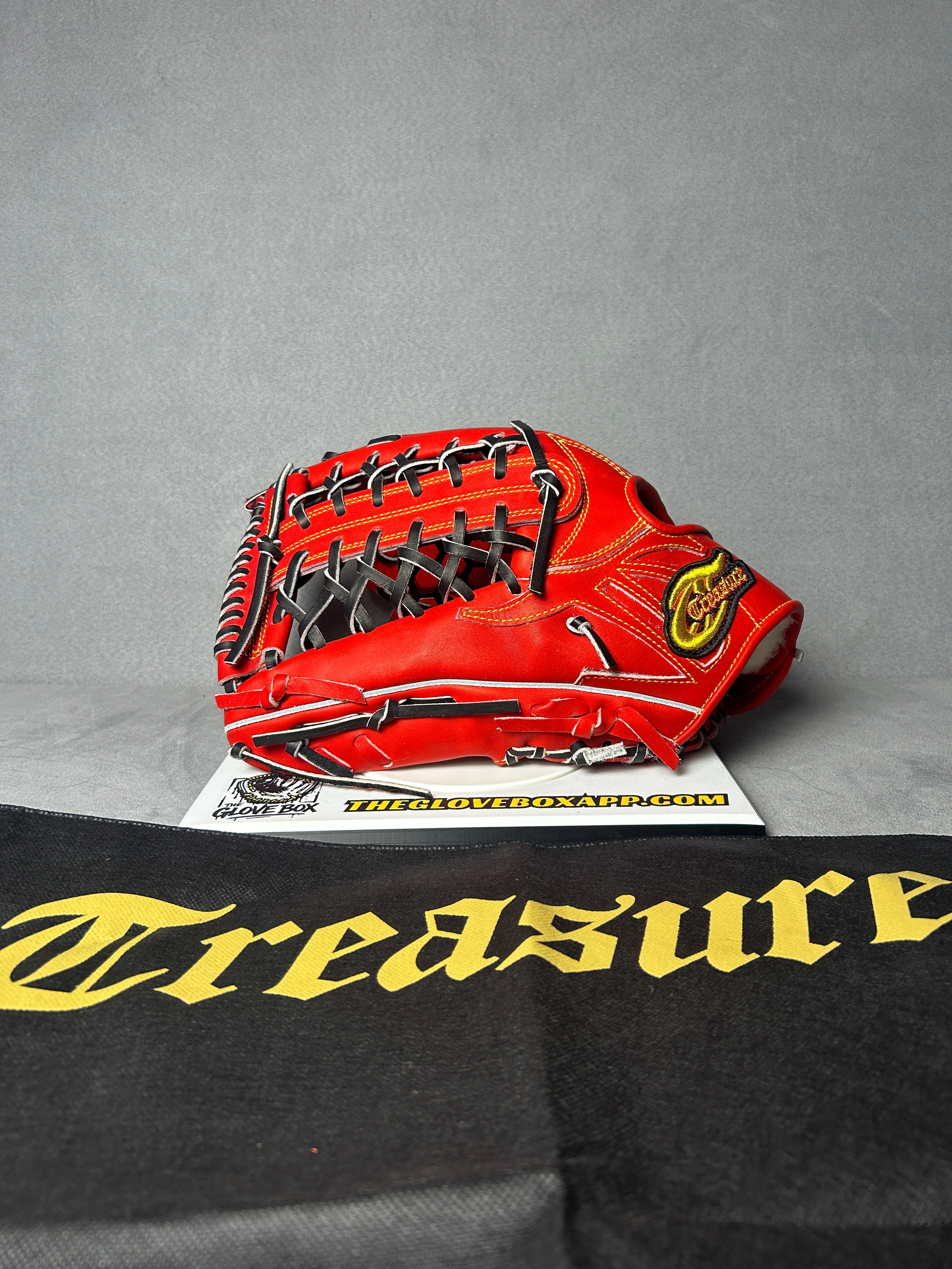 Treasure 13" Model TR-GLA Baseball Glove – Left-Hand Throw (Worn on Right Hand)