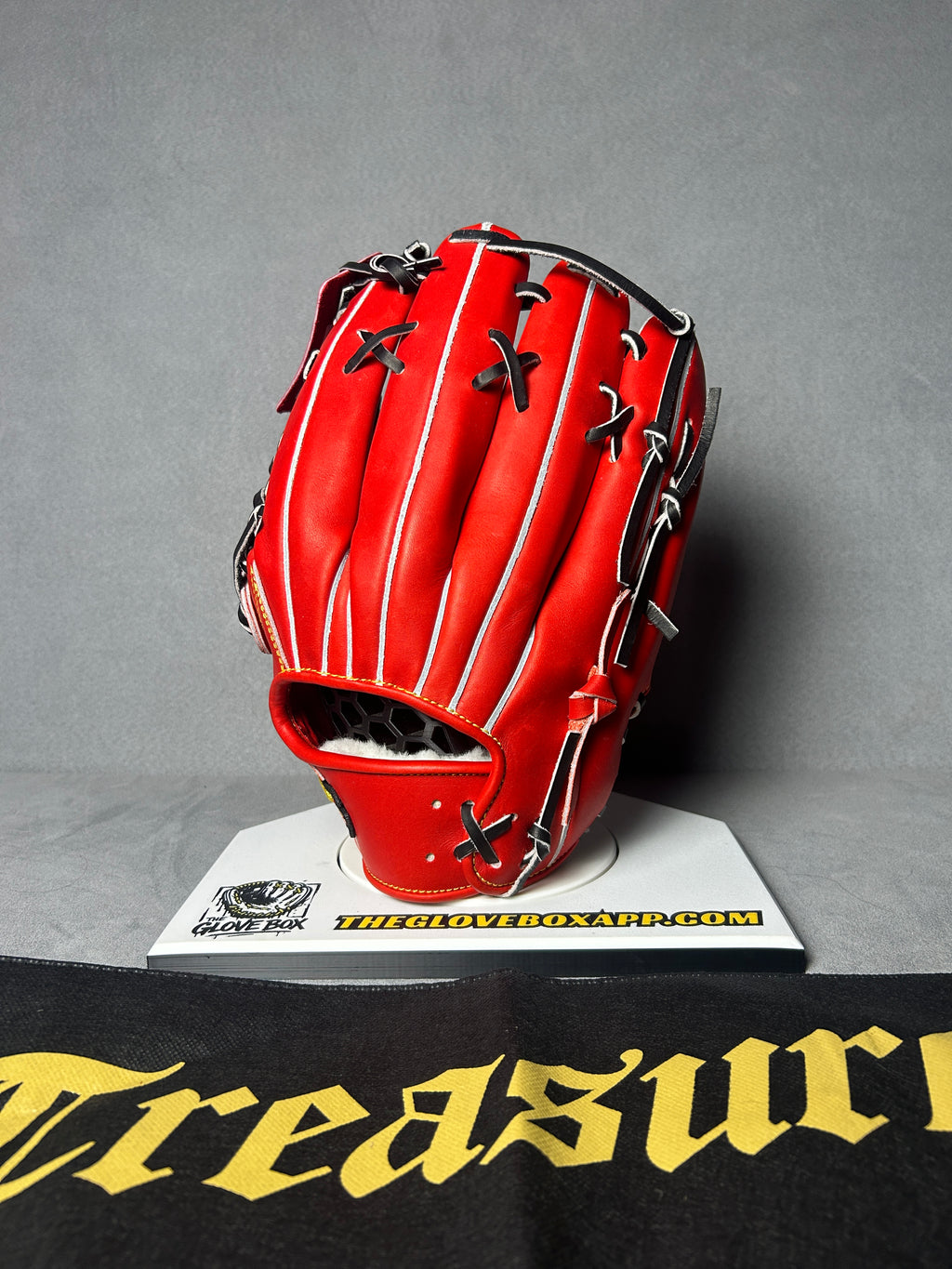 Treasure 13" Model TR-GLA Baseball Glove – Left-Hand Throw (Worn on Right Hand)