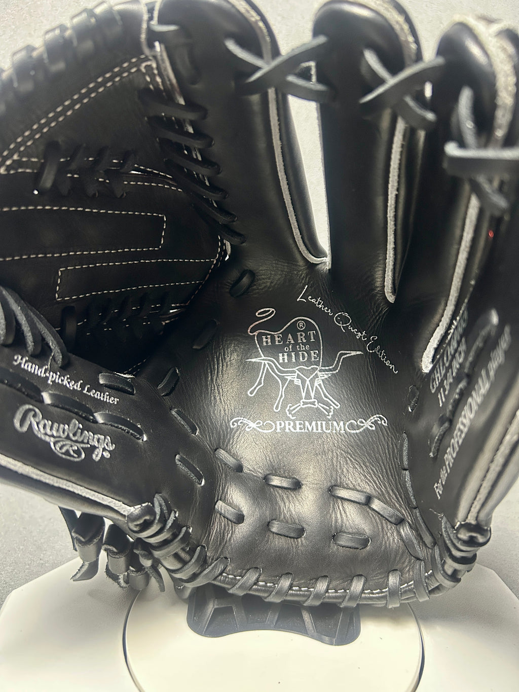 Rawlings Heart of the Hide GHLQ6N65 – Leather Quest Limited Edition Baseball Glove