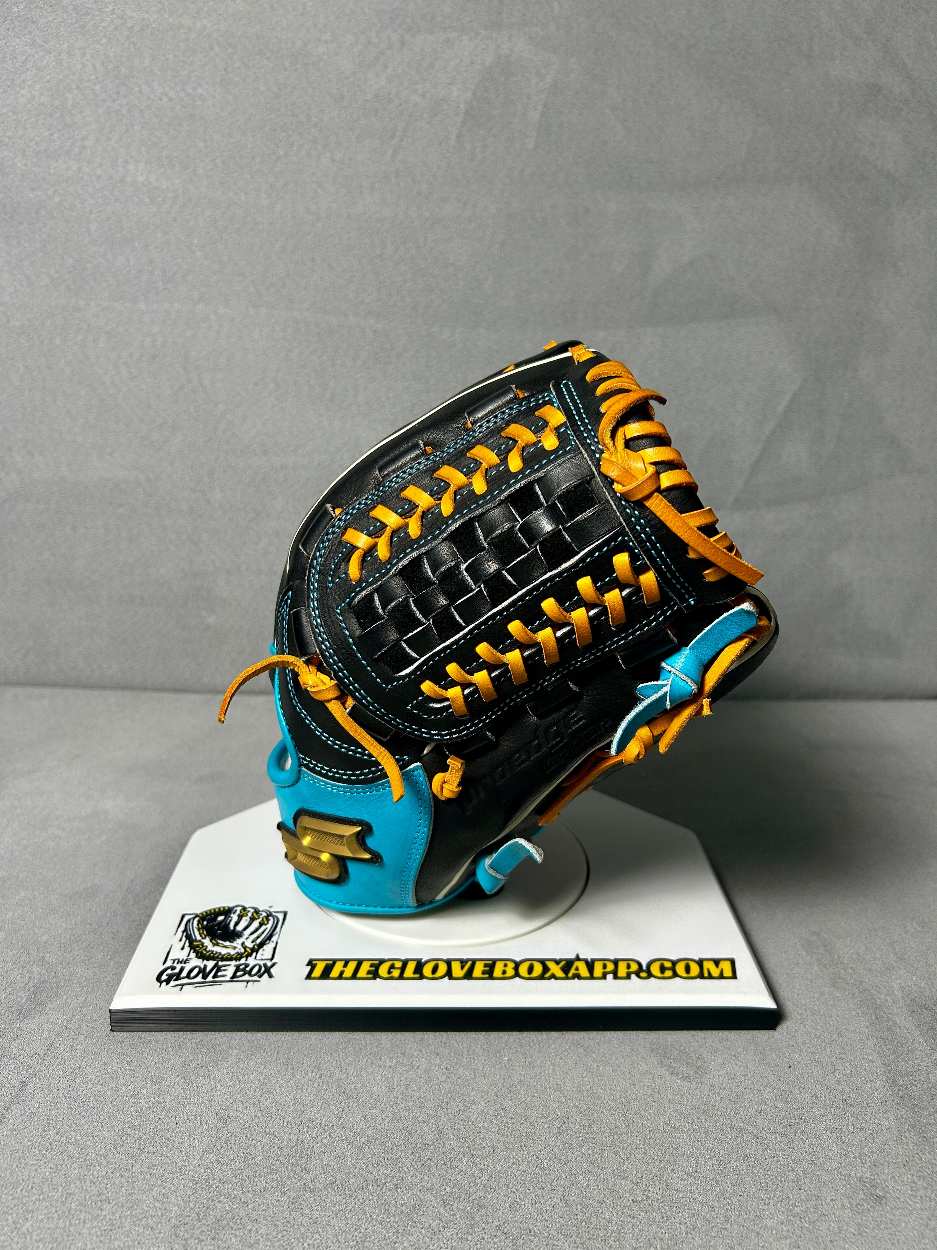 SSK Pro Edge 866 Infield/Pitcher's Glove — 11.5" | Pre-Owned Excellent Condition