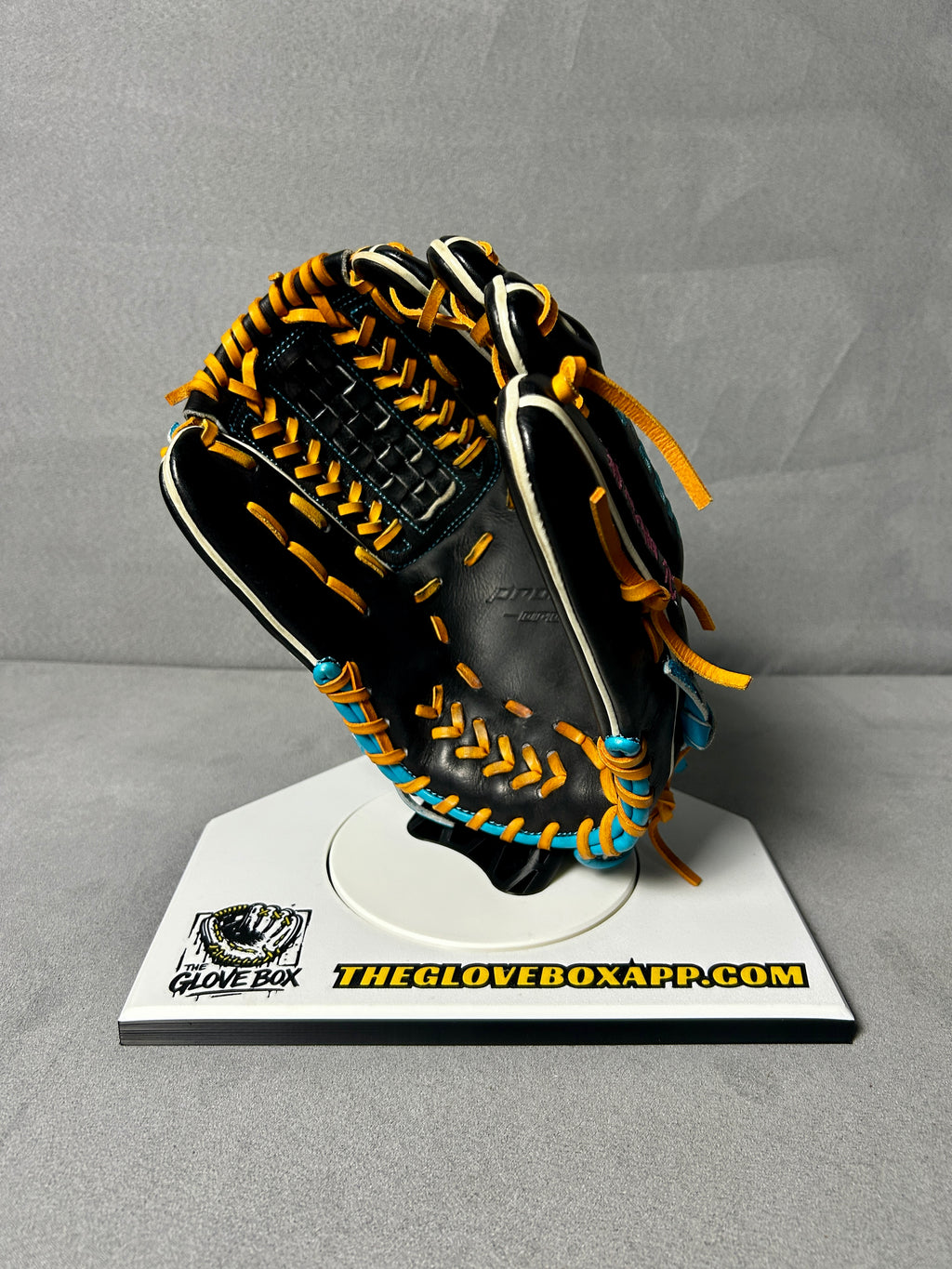 SSK Pro Edge 866 Infield/Pitcher's Glove — 11.5" | Pre-Owned Excellent Condition