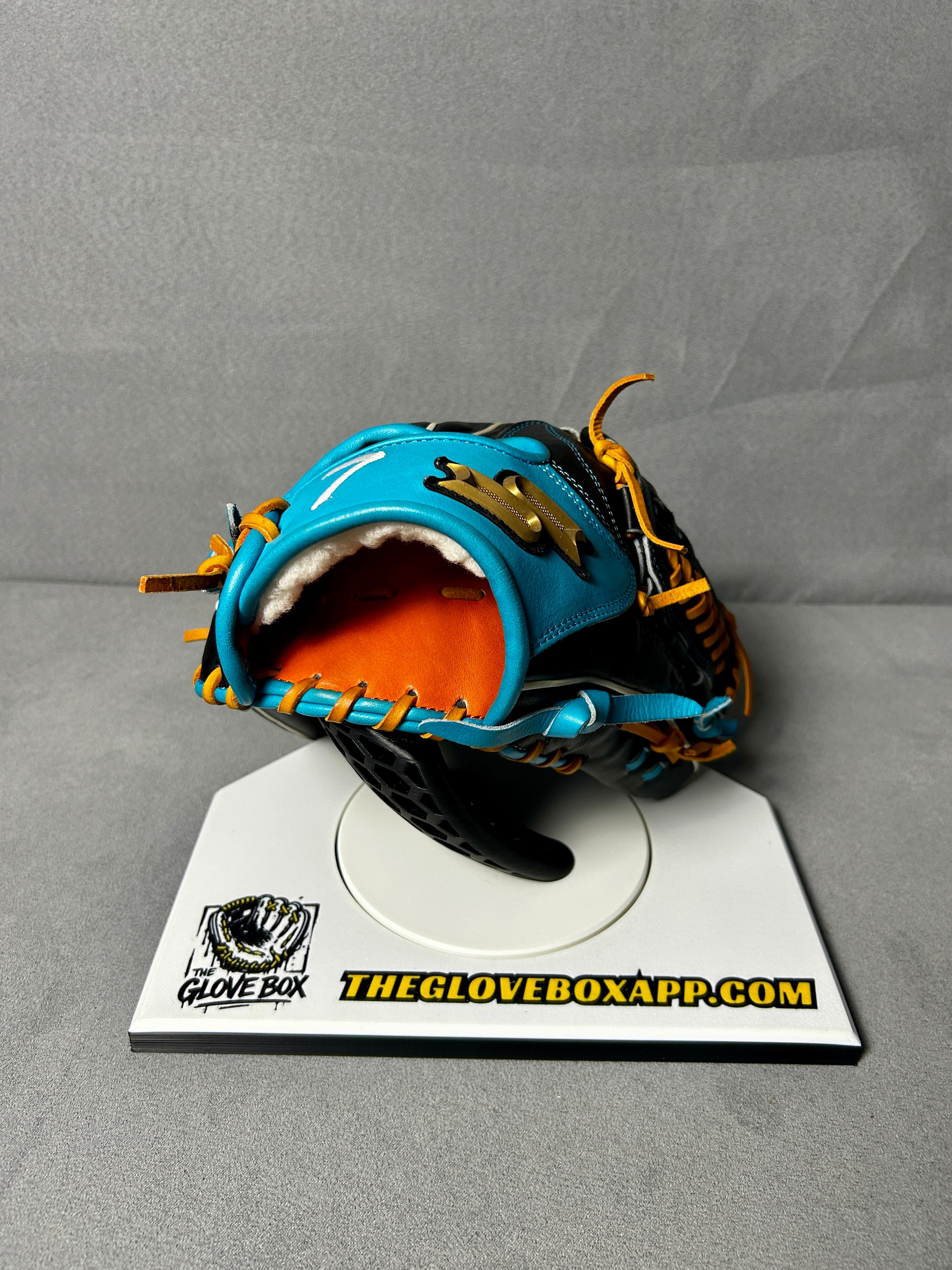 SSK Pro Edge 866 Infield/Pitcher's Glove — 11.5" | Pre-Owned Excellent Condition