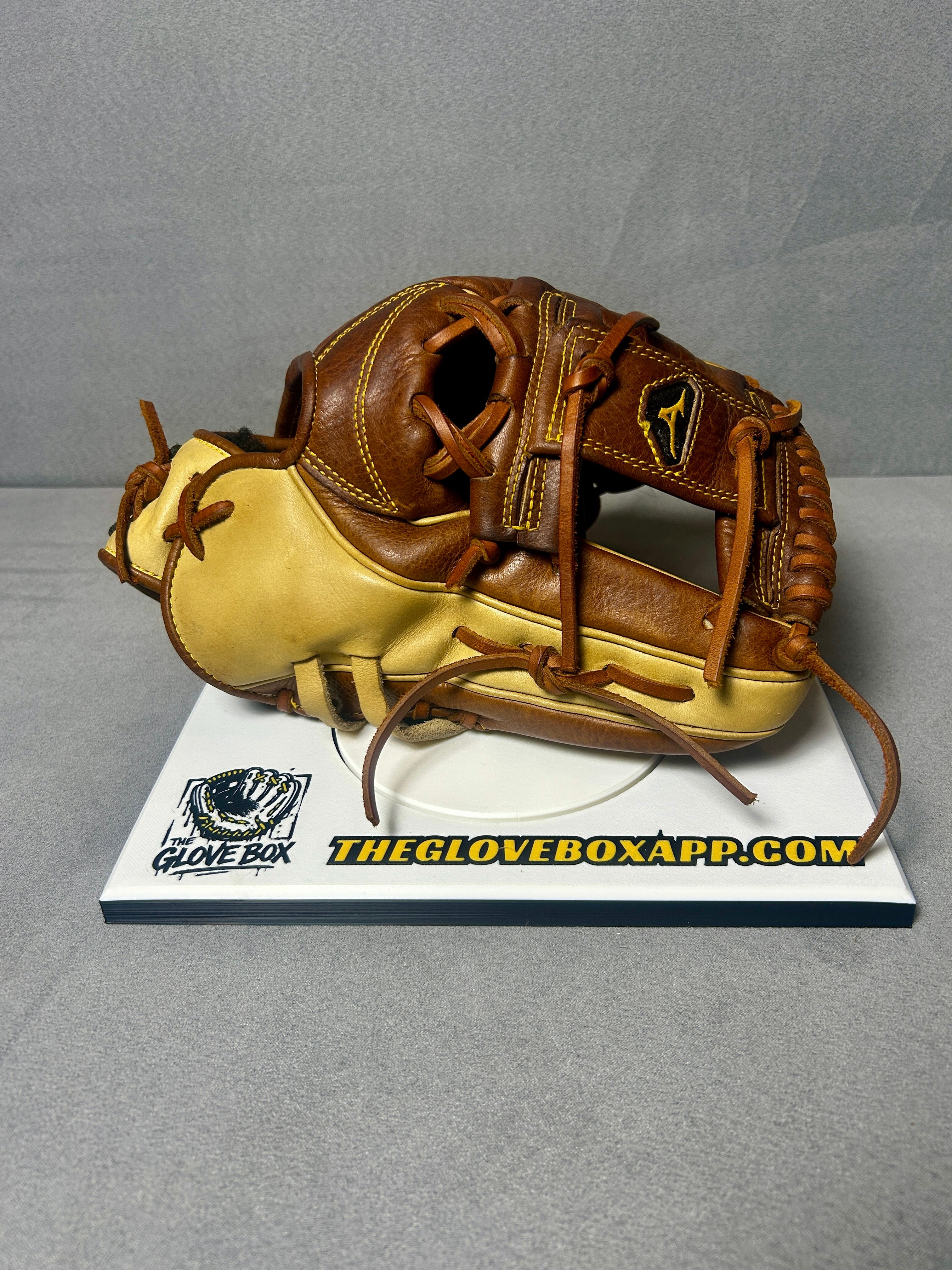 Mizuno Classic Soft Pro GCP53S — 11.75" Infield Glove | Restored