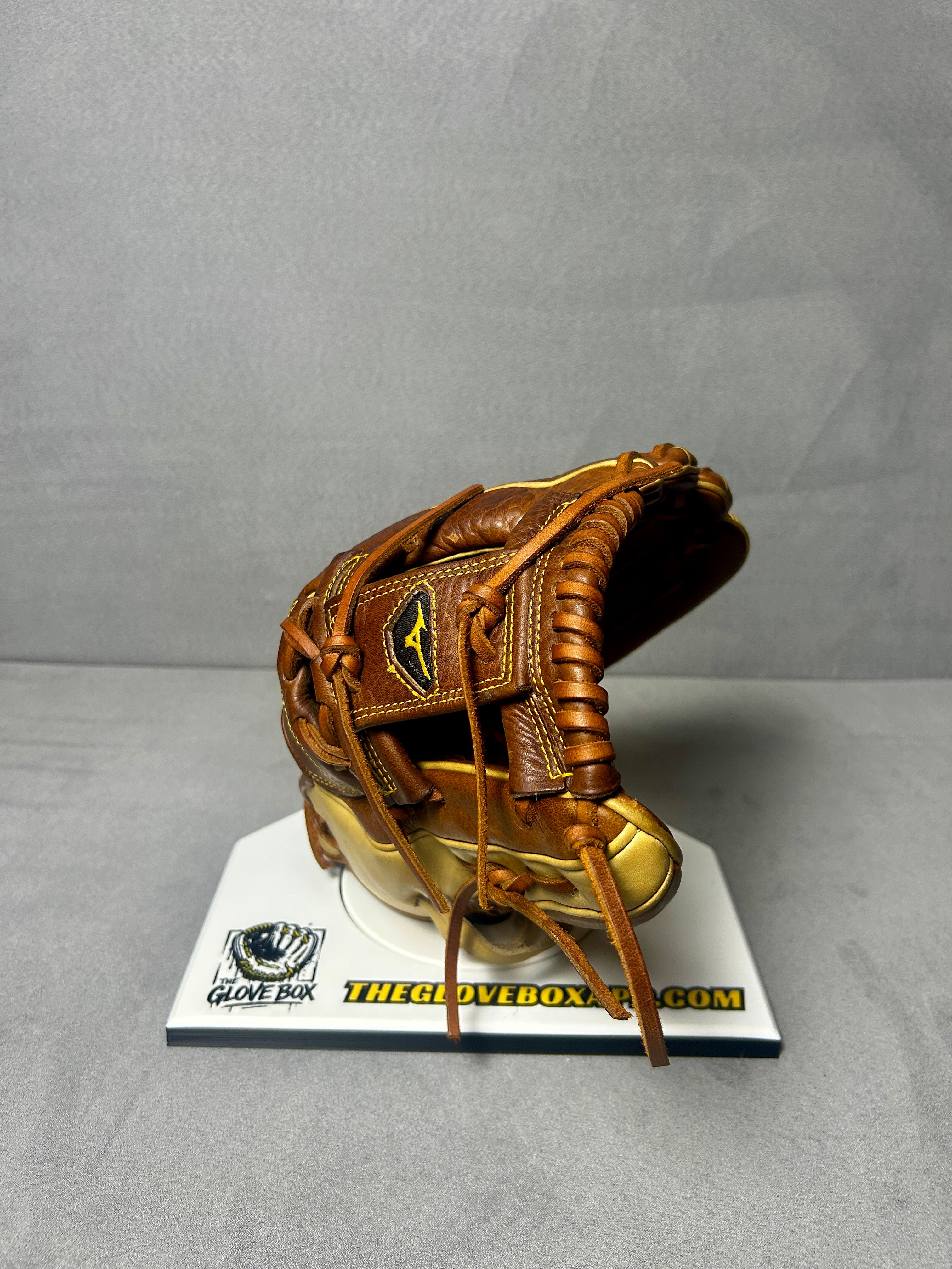 Mizuno Classic Soft Pro GCP53S — 11.75" Infield Glove | Restored