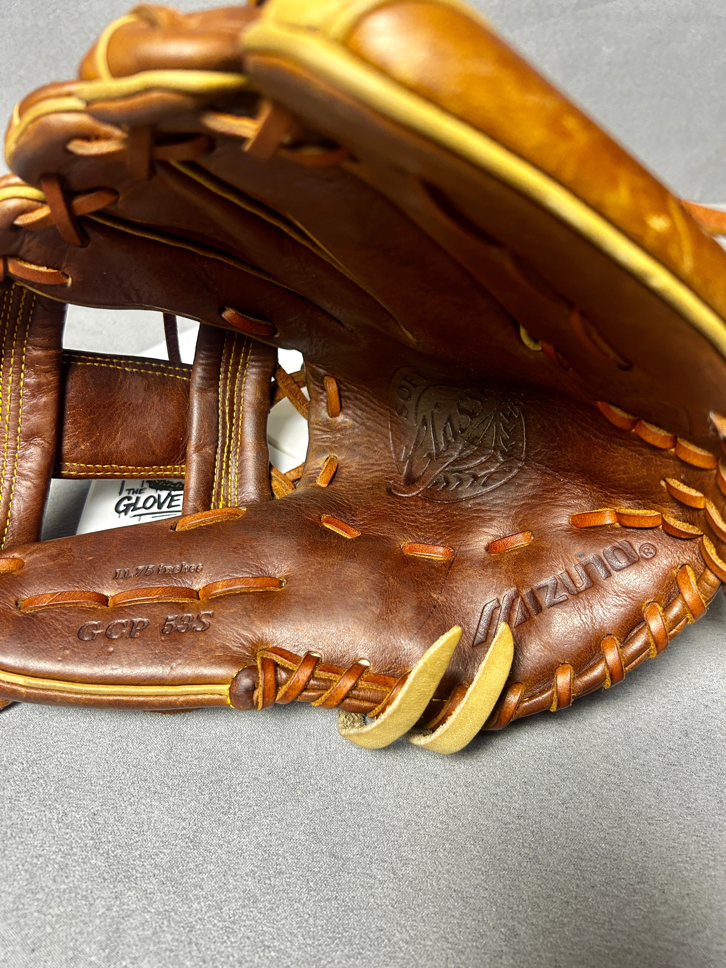 Mizuno Classic Soft Pro GCP53S — 11.75" Infield Glove | Restored