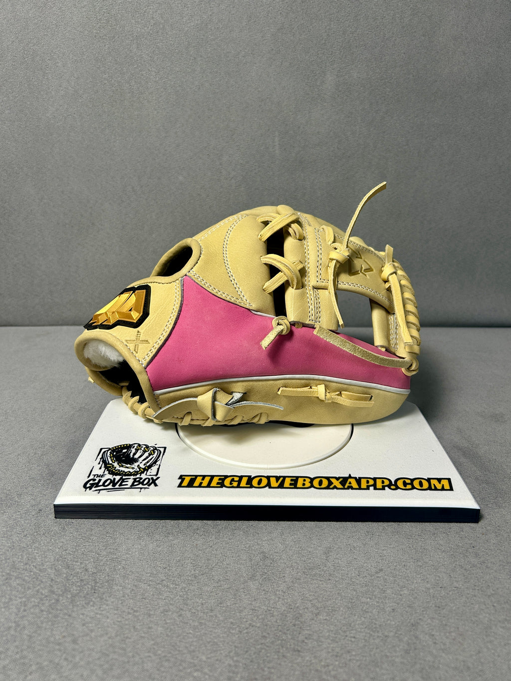 44 Pro Signature X Baseball Glove – 11.5" Wide Heel