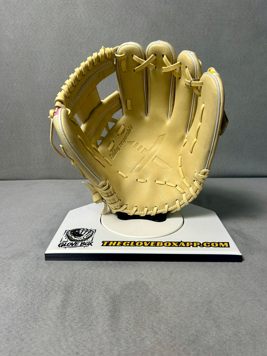 44 Pro Signature X Baseball Glove – 11.5" Wide Heel