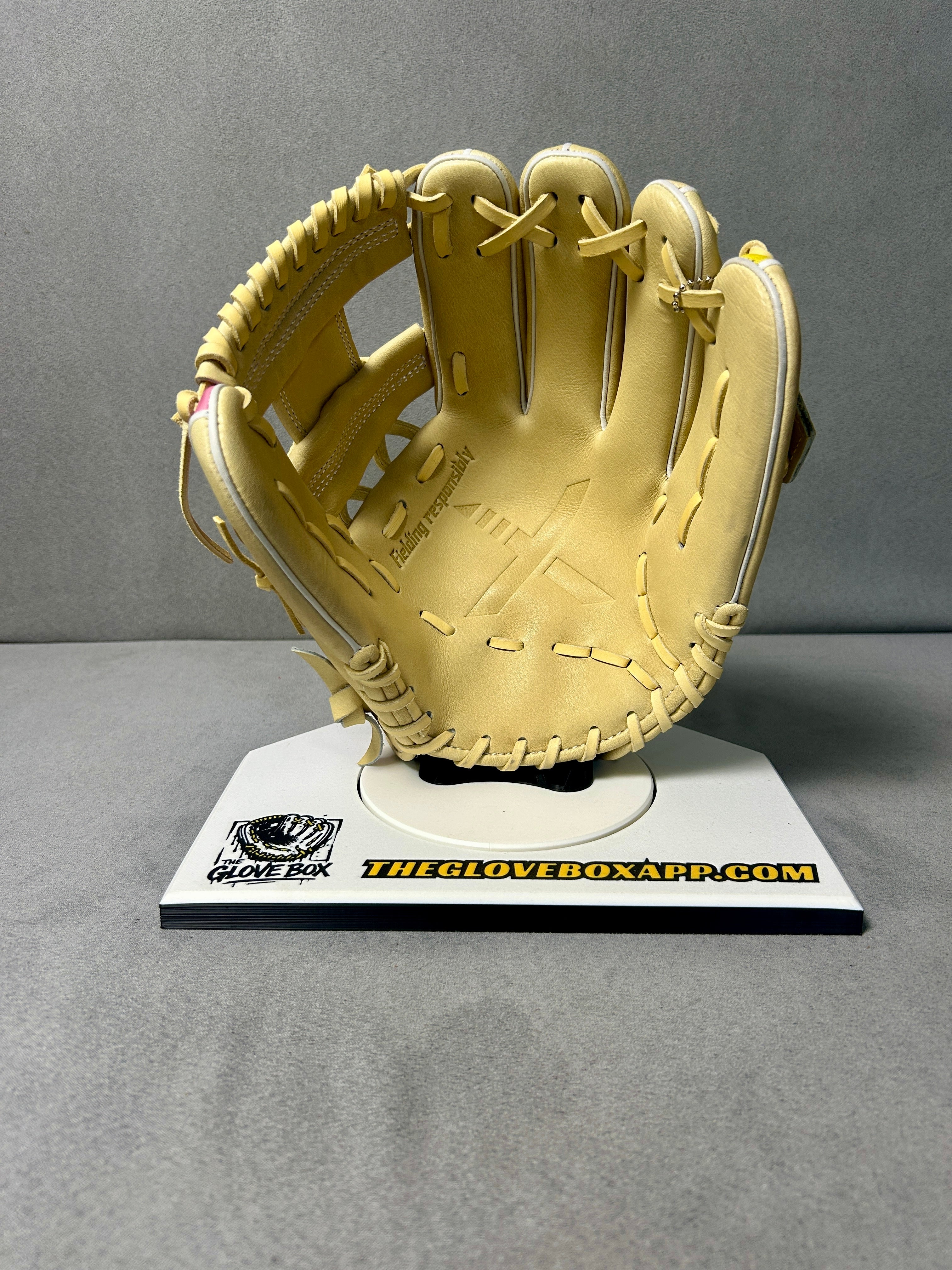 44 Pro Signature X Baseball Glove – 11.5" Wide Heel