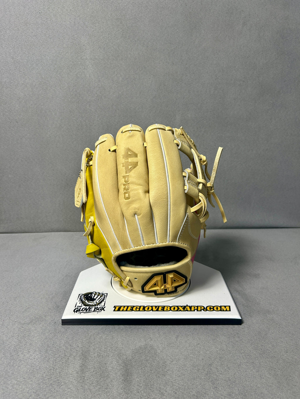44 Pro Signature X Baseball Glove – 11.5" Wide Heel