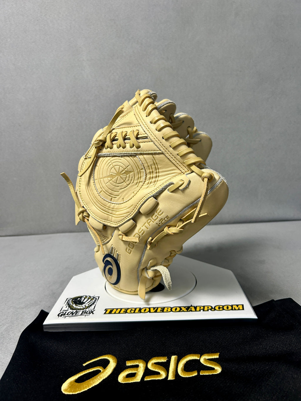 Asics Gold Stage i-Pro 3121B139 Pitcher's Baseball Glove
