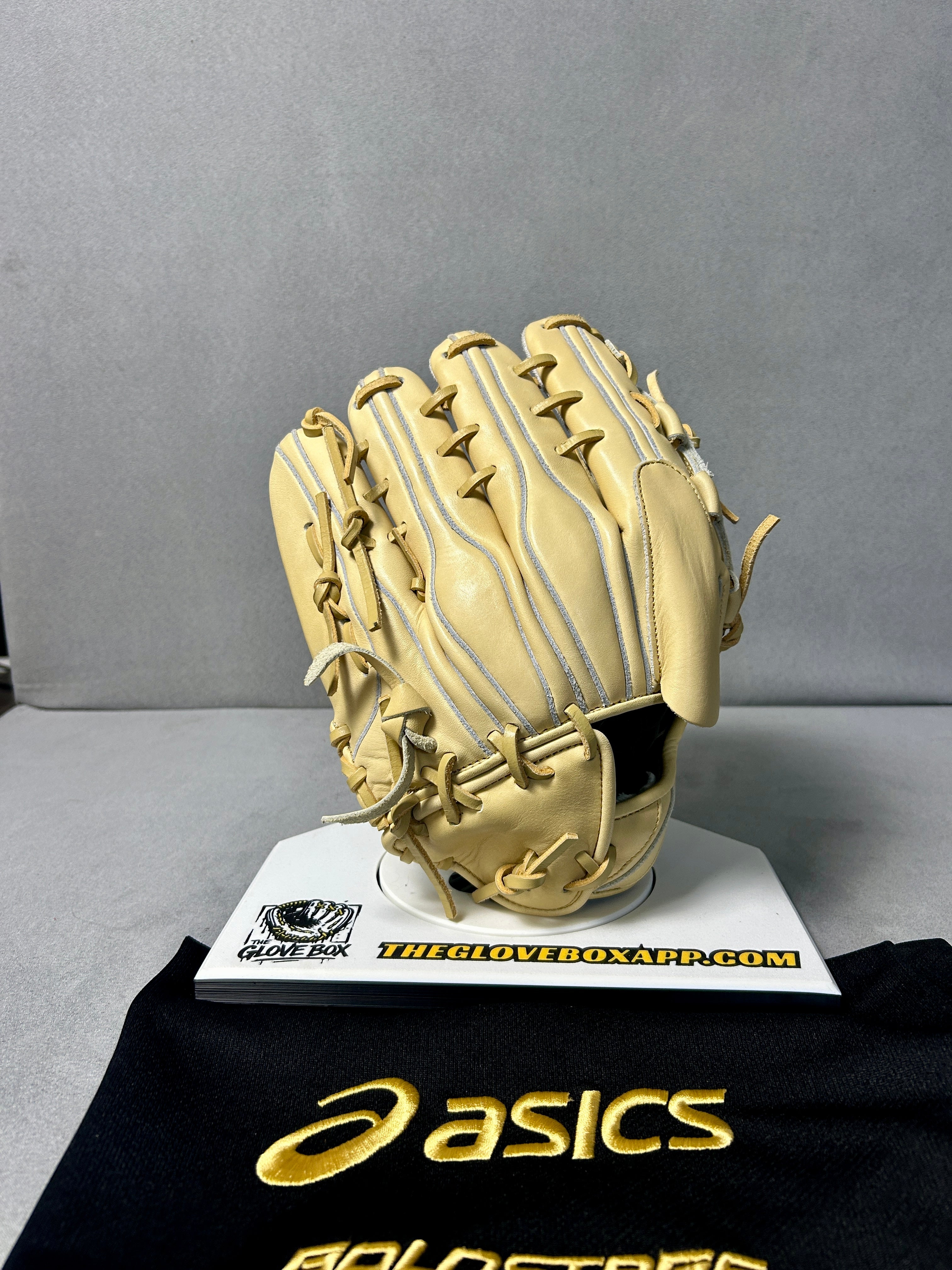 Asics Gold Stage i-Pro 3121B139 Pitcher's Baseball Glove