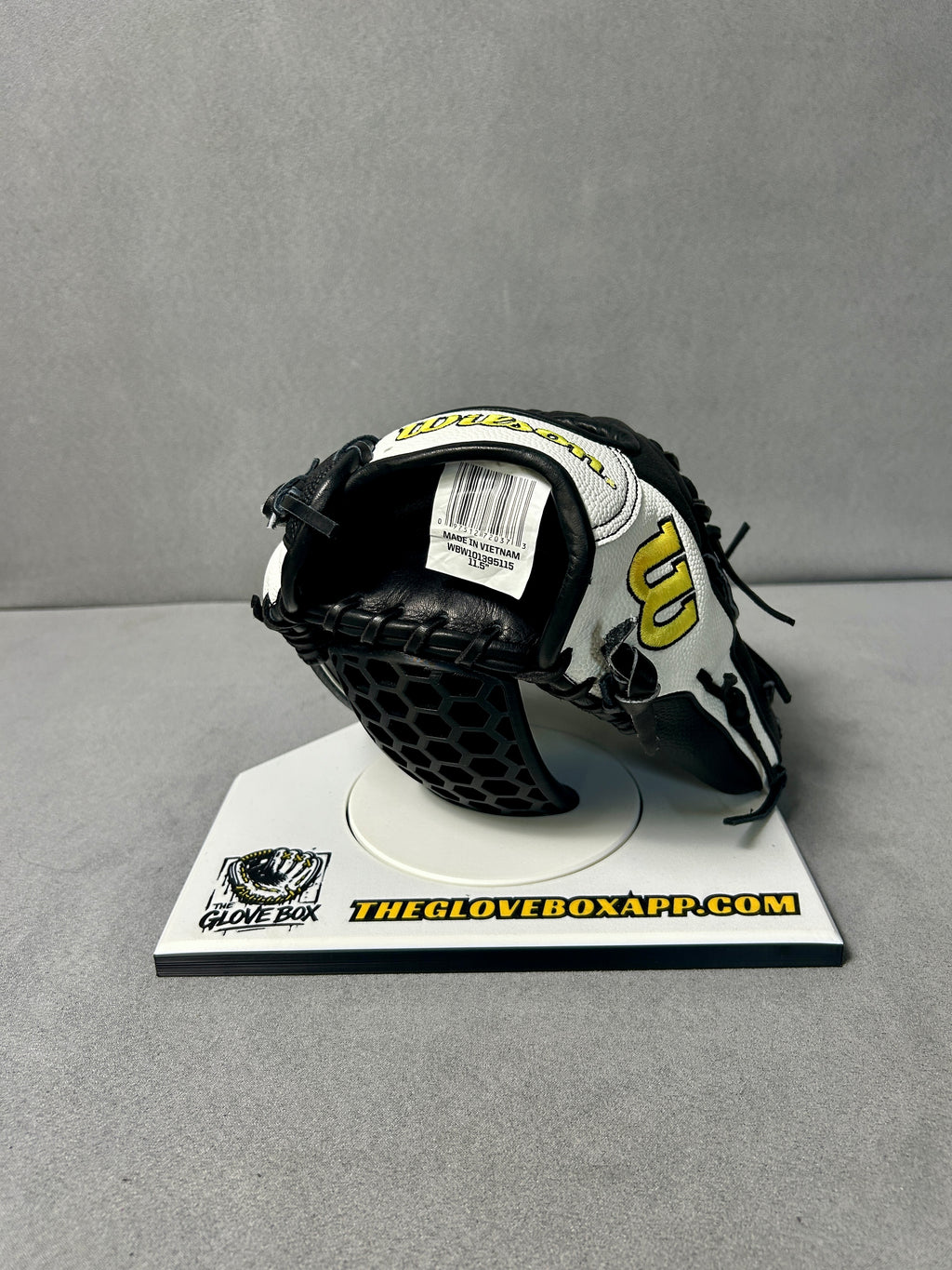 Wilson A2000 1786 11.5" Infield Baseball Glove – Black/White/Yellow