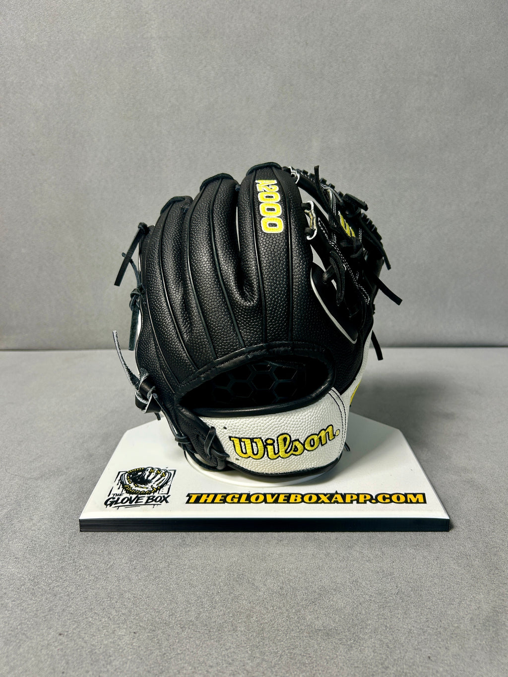 Wilson A2000 1786 11.5" Infield Baseball Glove – Black/White/Yellow