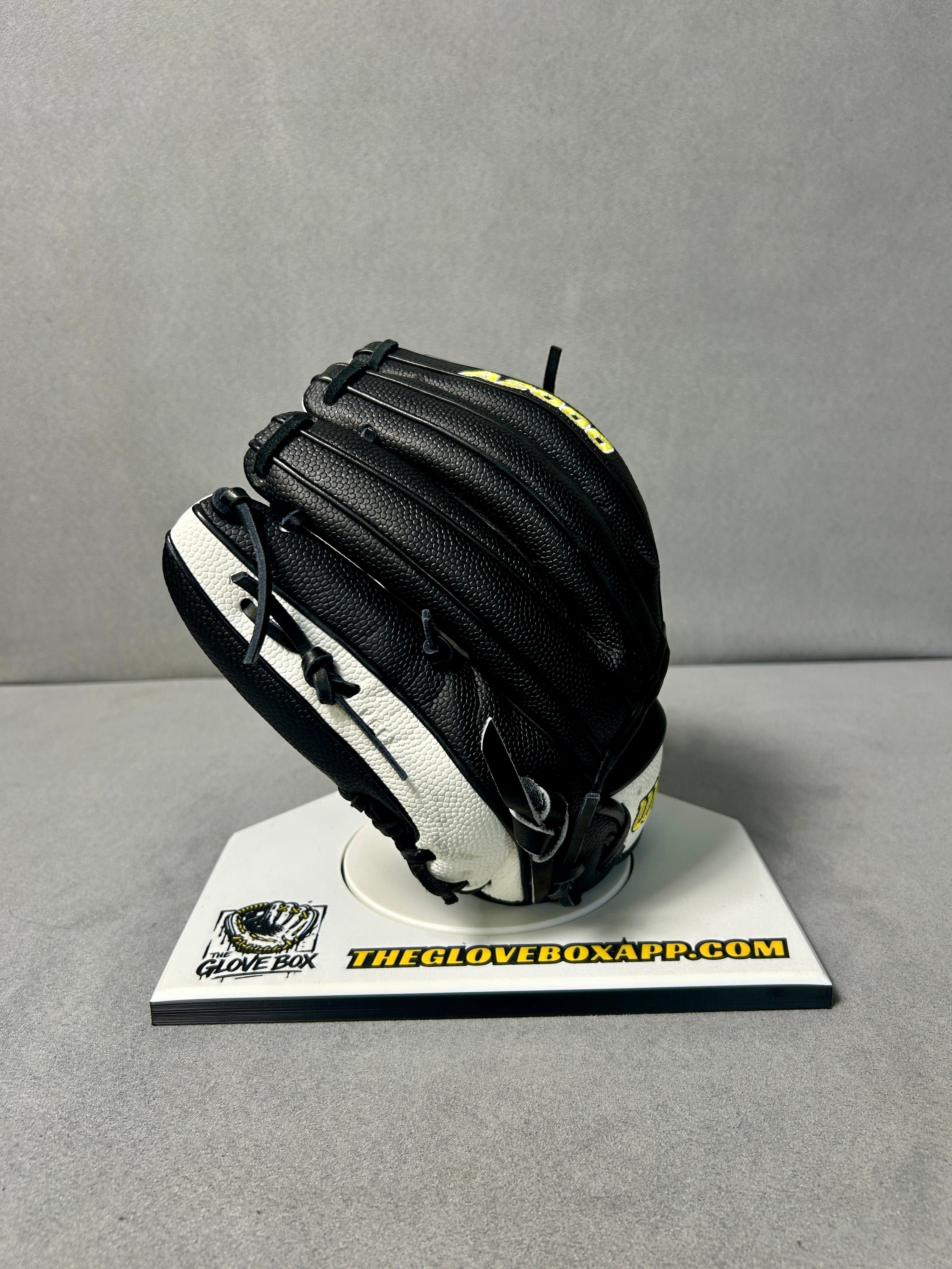 Wilson A2000 1786 11.5" Infield Baseball Glove – Black/White/Yellow