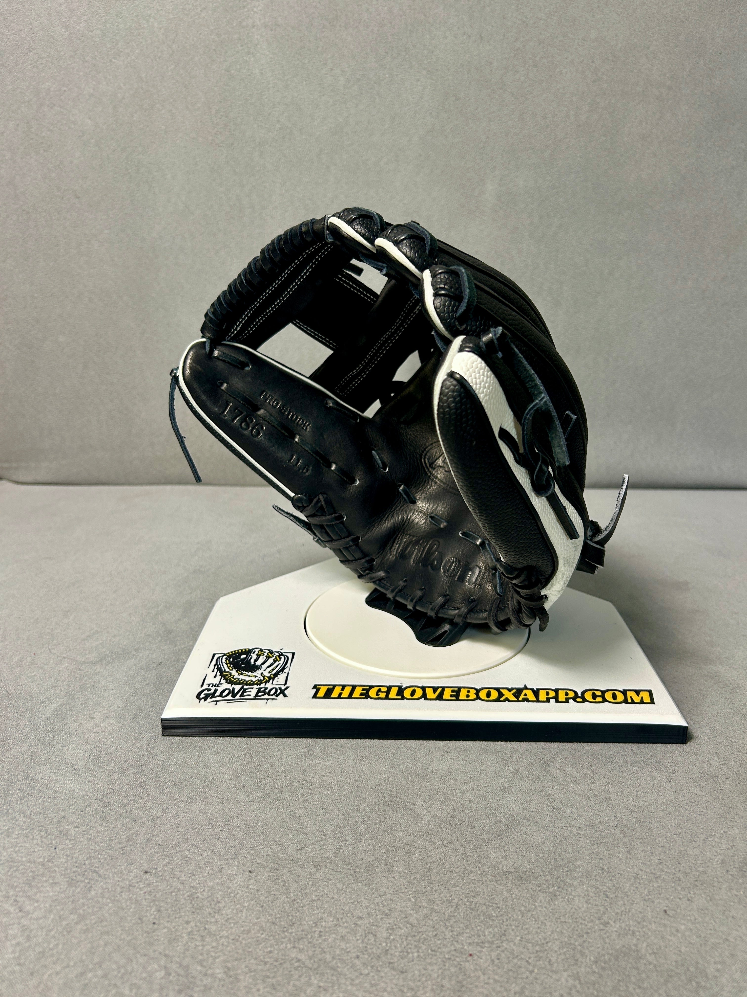 Wilson A2000 1786 11.5" Infield Baseball Glove – Black/White/Yellow