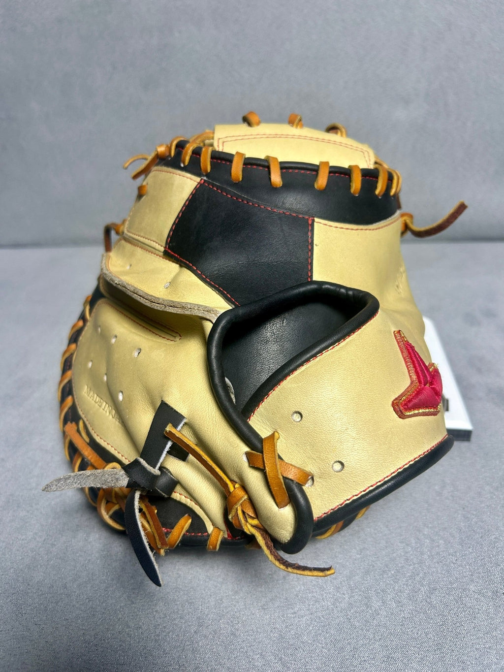 All-Star Japan ASJ-R20 Catcher's Mitt – Made in Japan - The Glove Box