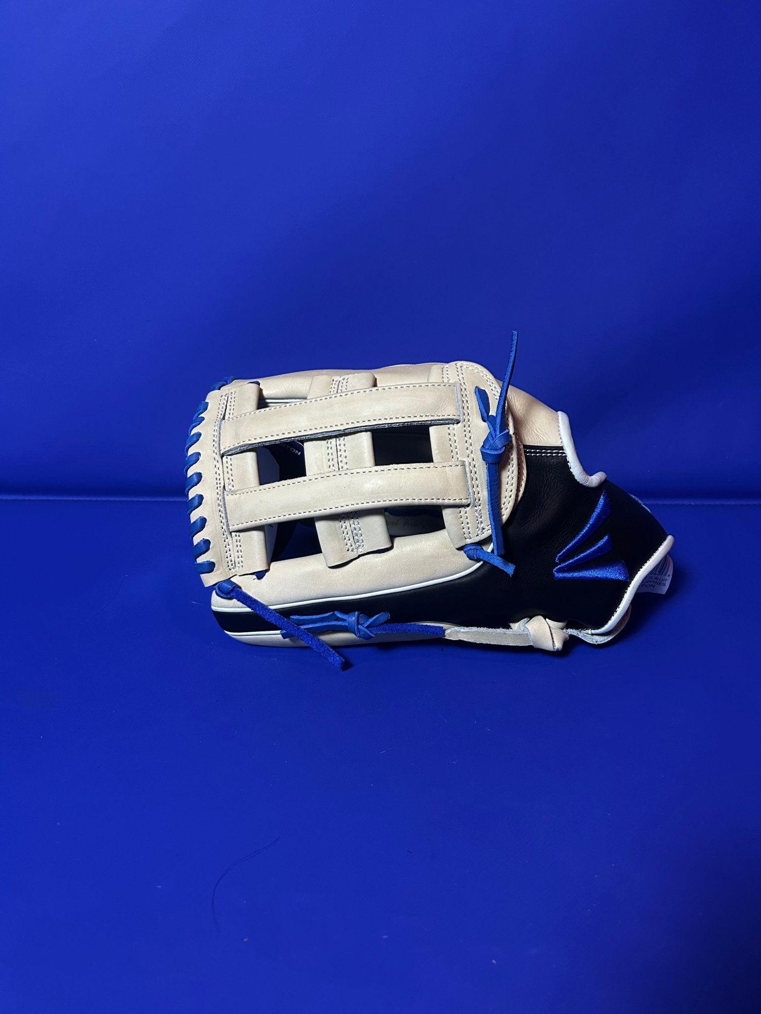 Easton Professional Series LH Outfield Baseball Glove 12.75" (New) - The Glove Box