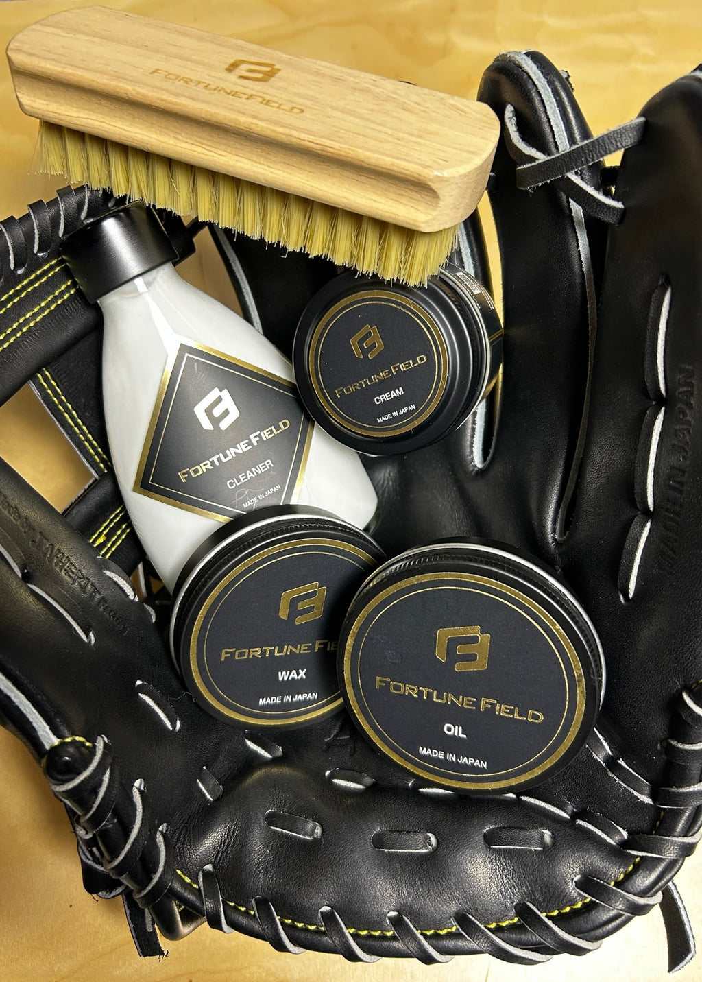 Fortune Field Glove Care Kit - The Glove BoxThe Glove BoxFortune FieldFortune Field Glove Care KitGlove CareBaseball glove conditionerBaseball glove cleaner3