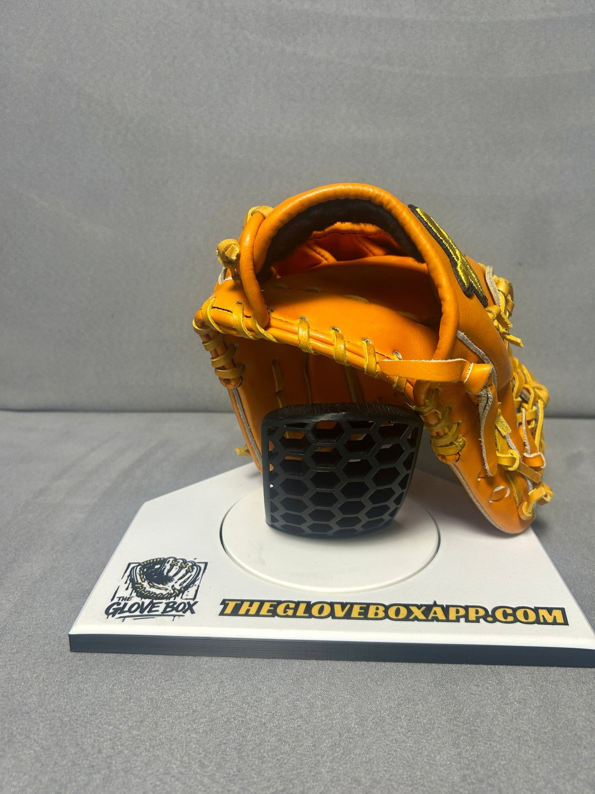 Grow GR-I-01 Infielder's Glove | 11.25" | RHT | Pre-Owned | Made in Japan - The Glove Box