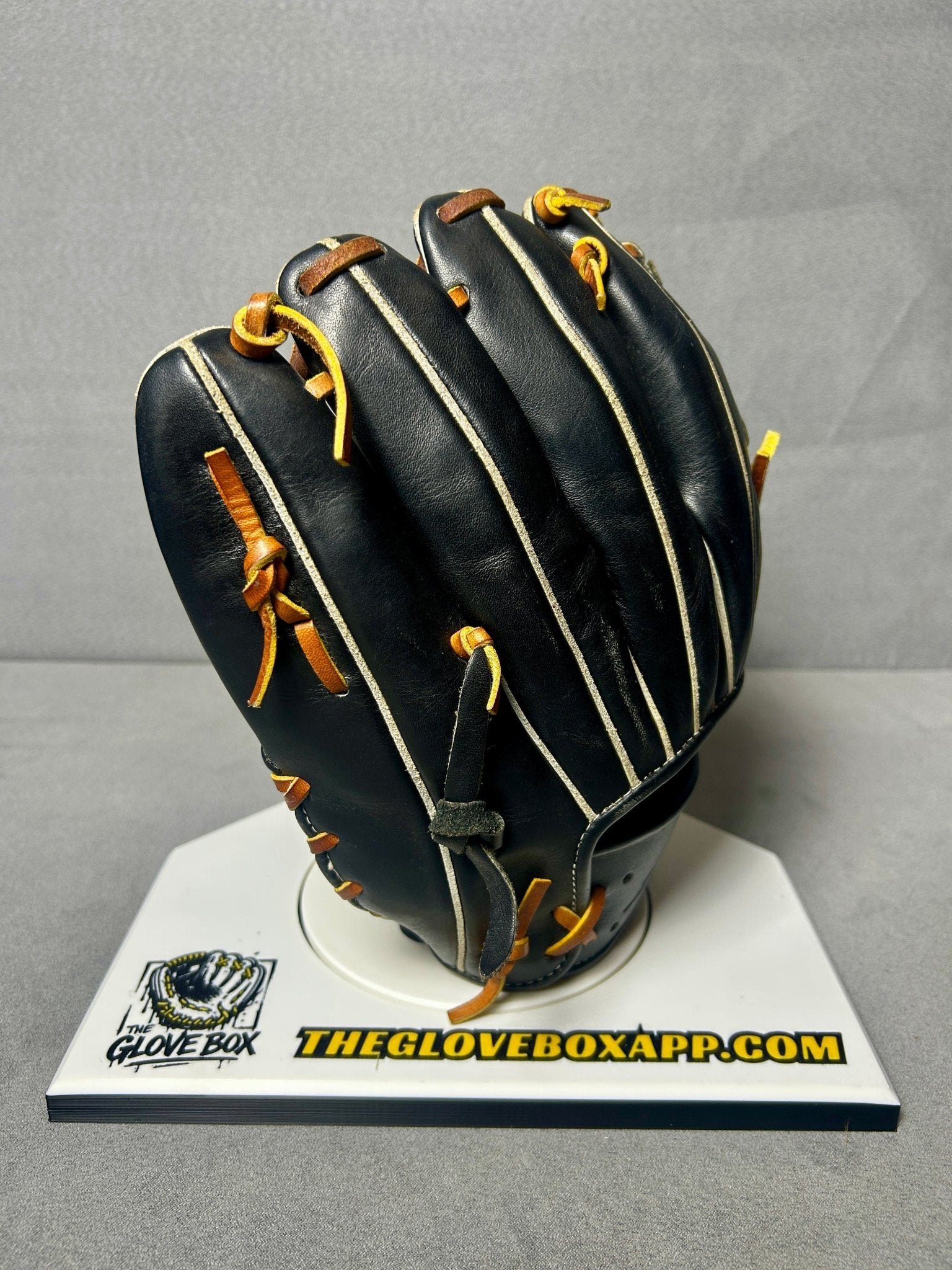 Hi-Gold OKG-2104 Infield Glove — Black | Pre-Owned, Never Used - The Glove Box