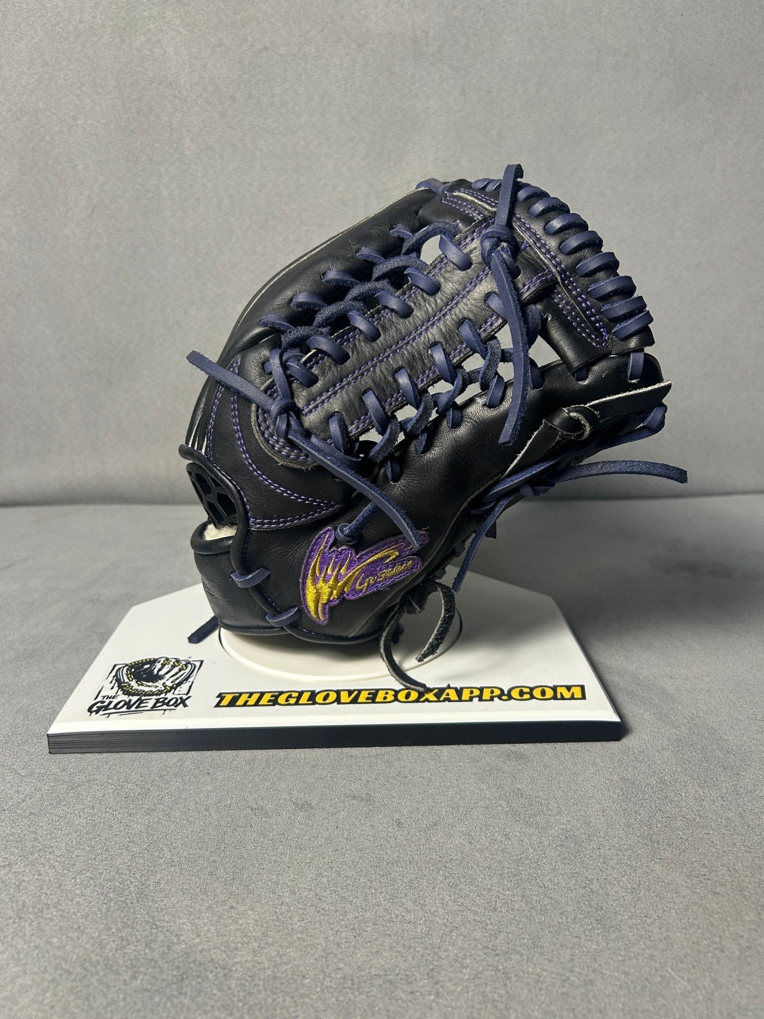IP Select IP042 Infield Glove - The Glove Box