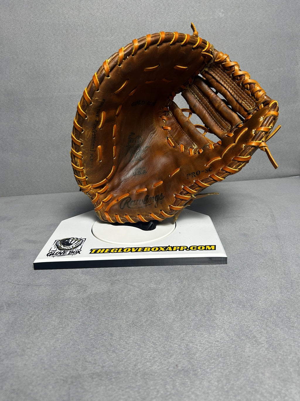 Old school Rawlings Pro SC1 first baseman’s mitt - The Glove Box