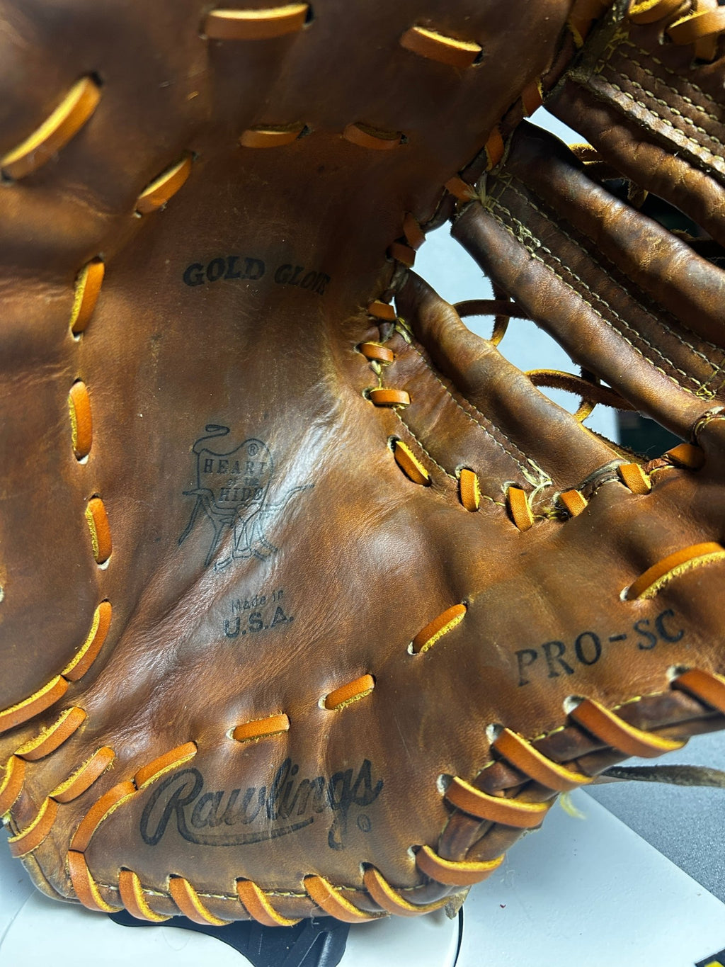 Old school Rawlings Pro SC1 first baseman’s mitt - The Glove Box