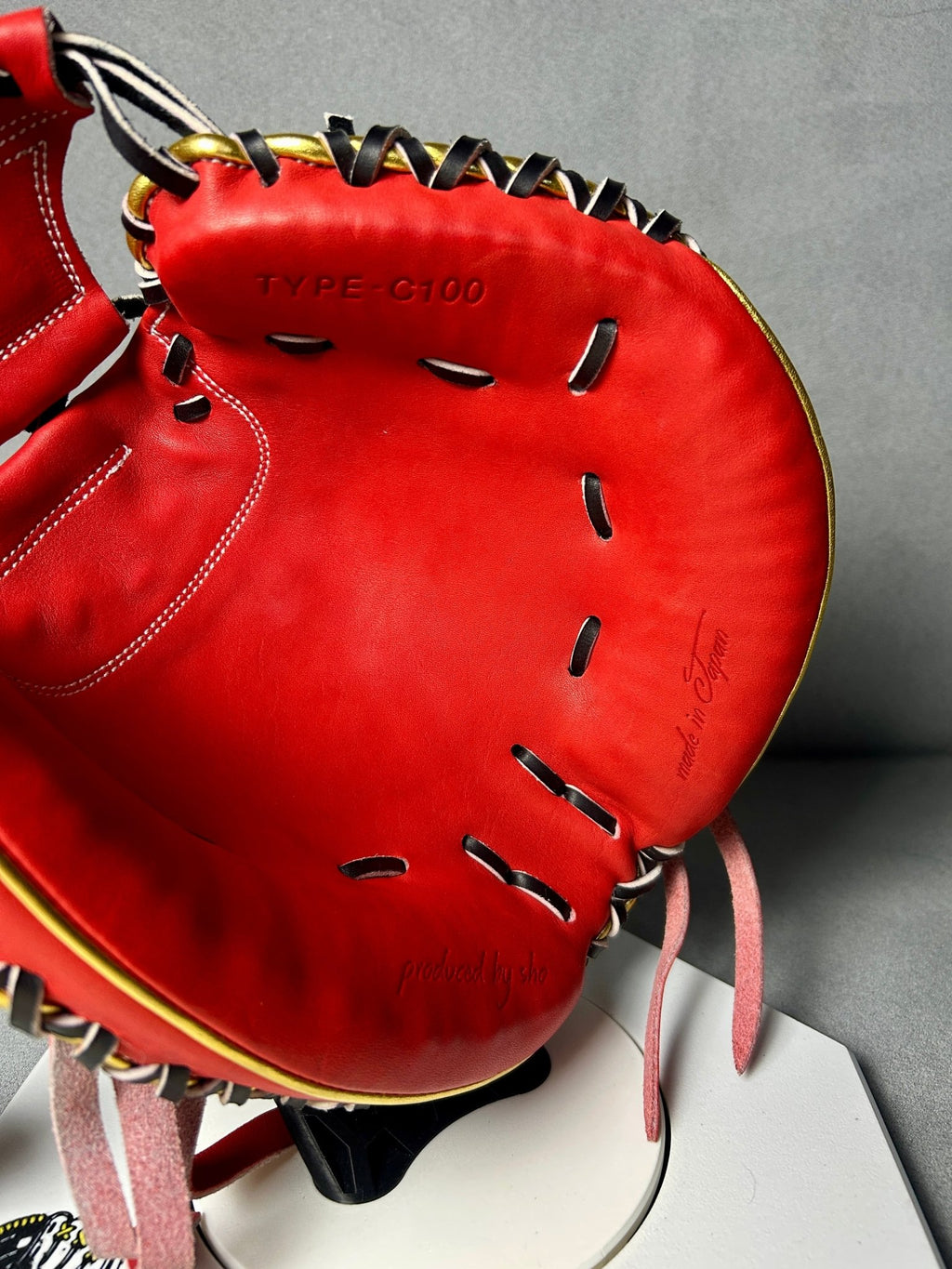 Produced by Sho "No Name" Catcher's Mitt | Model C-100 | 33" | Handmade in Japan - The Glove Box