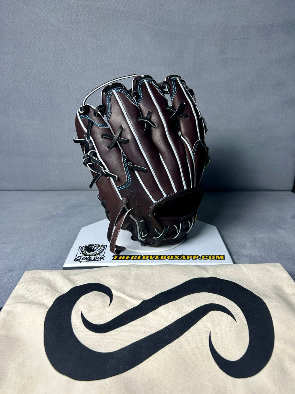 Produced Sho "No Name" Infielder's Glove | I-100 | 11.25"-11.5" | RHT | Limited | Handmade in Japan - The Glove Box