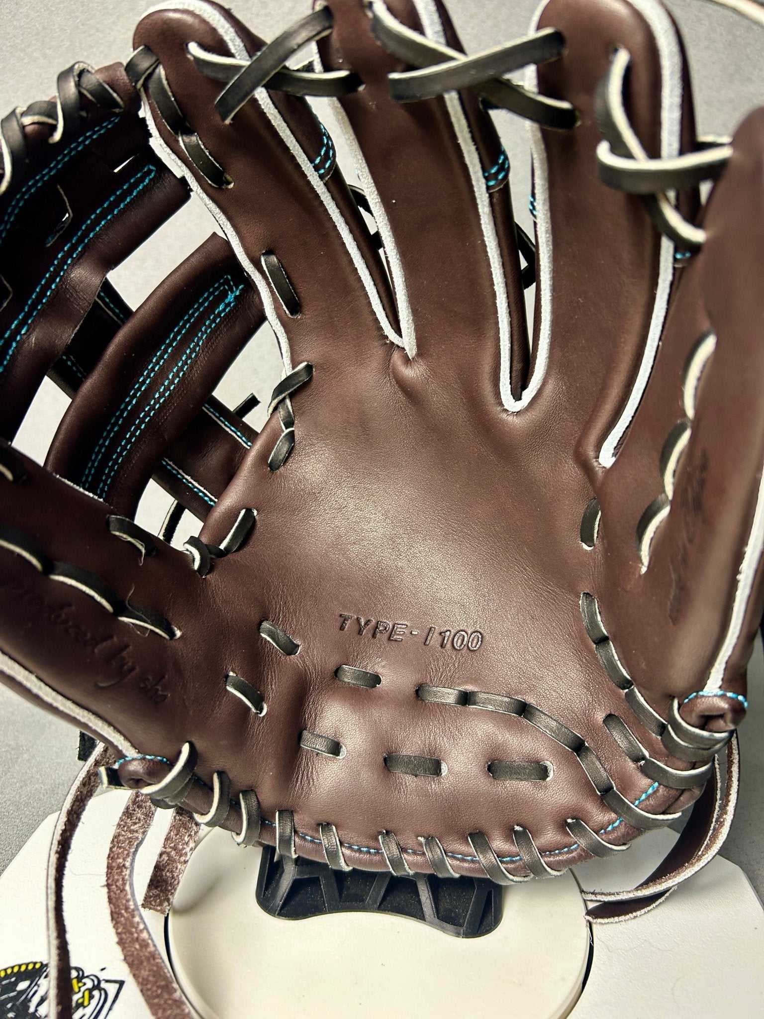 Produced Sho "No Name" Infielder's Glove | I-100 | 11.25"-11.5" | RHT | Limited | Handmade in Japan - The Glove Box