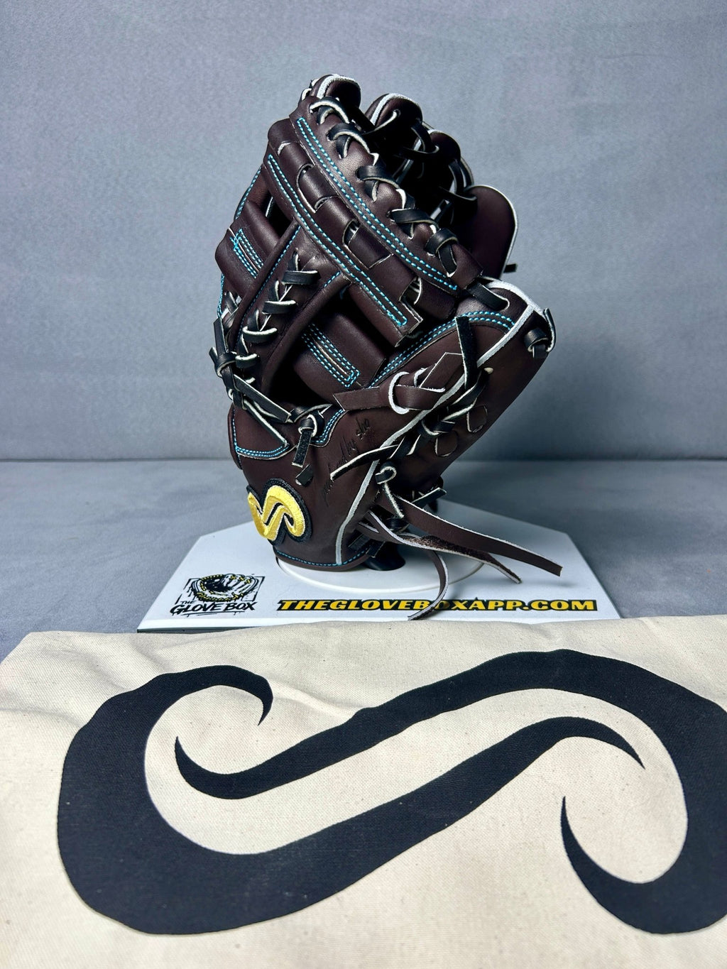 Produced Sho "No Name" Infielder's Glove | I-100 | 11.25"-11.5" | RHT | Limited | Handmade in Japan - The Glove Box