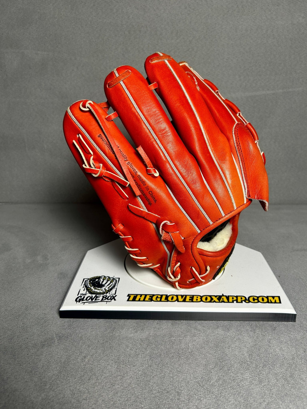 Spalding Pro Select SPGK-31 Pitcher / Infield Glove | Red | RHT - The Glove Box