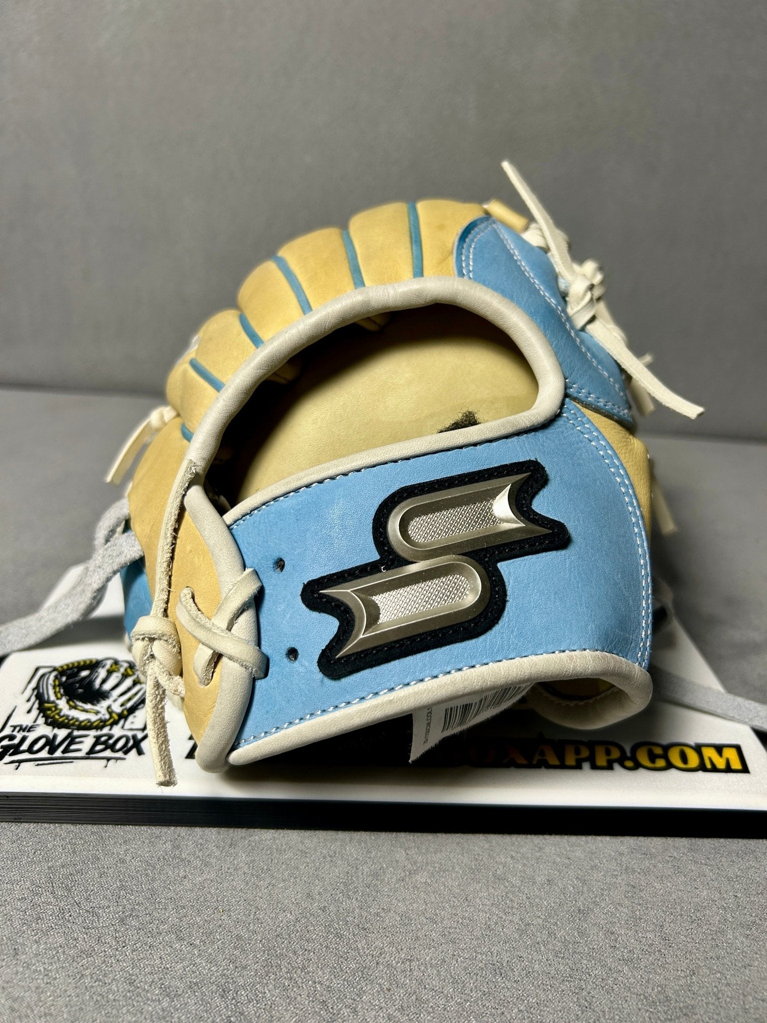 SSK Z9 Maestro 11.5" Infield Baseball Glove – Camel/Teal/White - The Glove Box