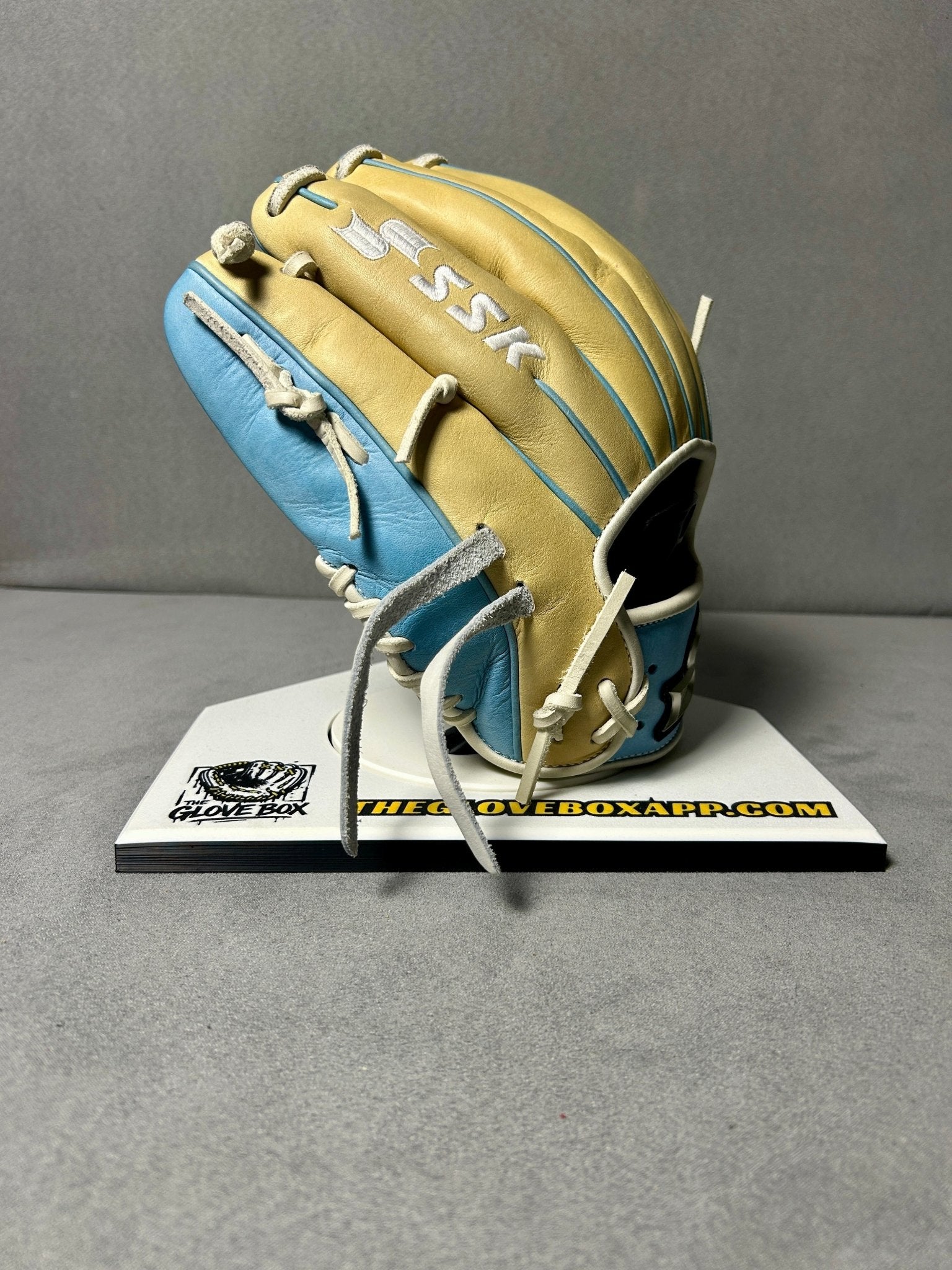 SSK Z9 Maestro 11.5" Infield Baseball Glove – Camel/Teal/White - The Glove Box
