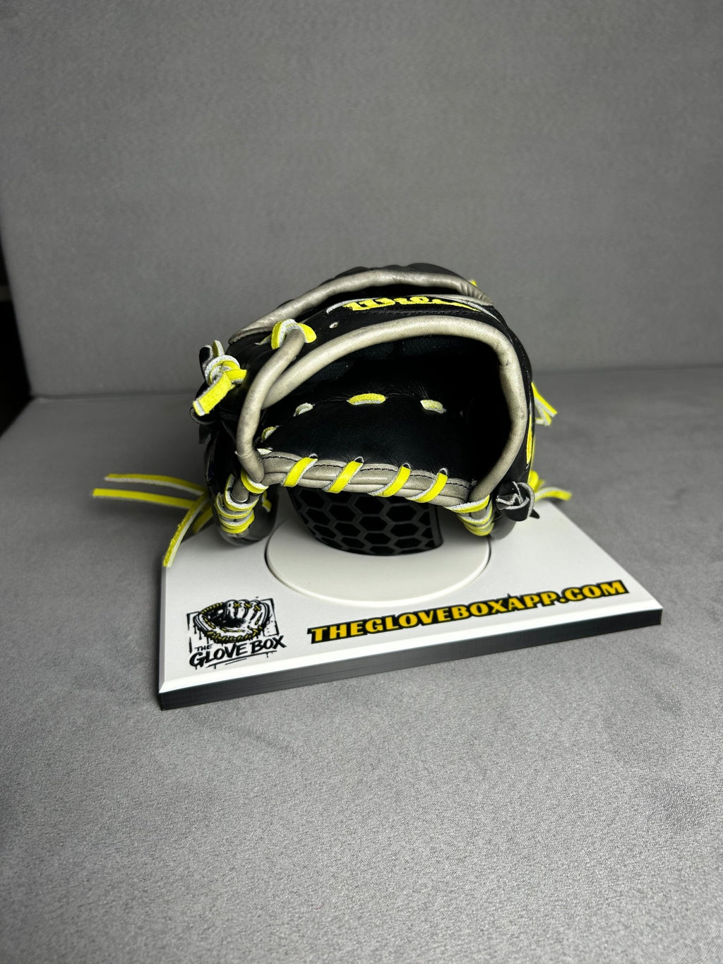 Wilson 1788 A2000 Japan excellent condition - The Glove Box
