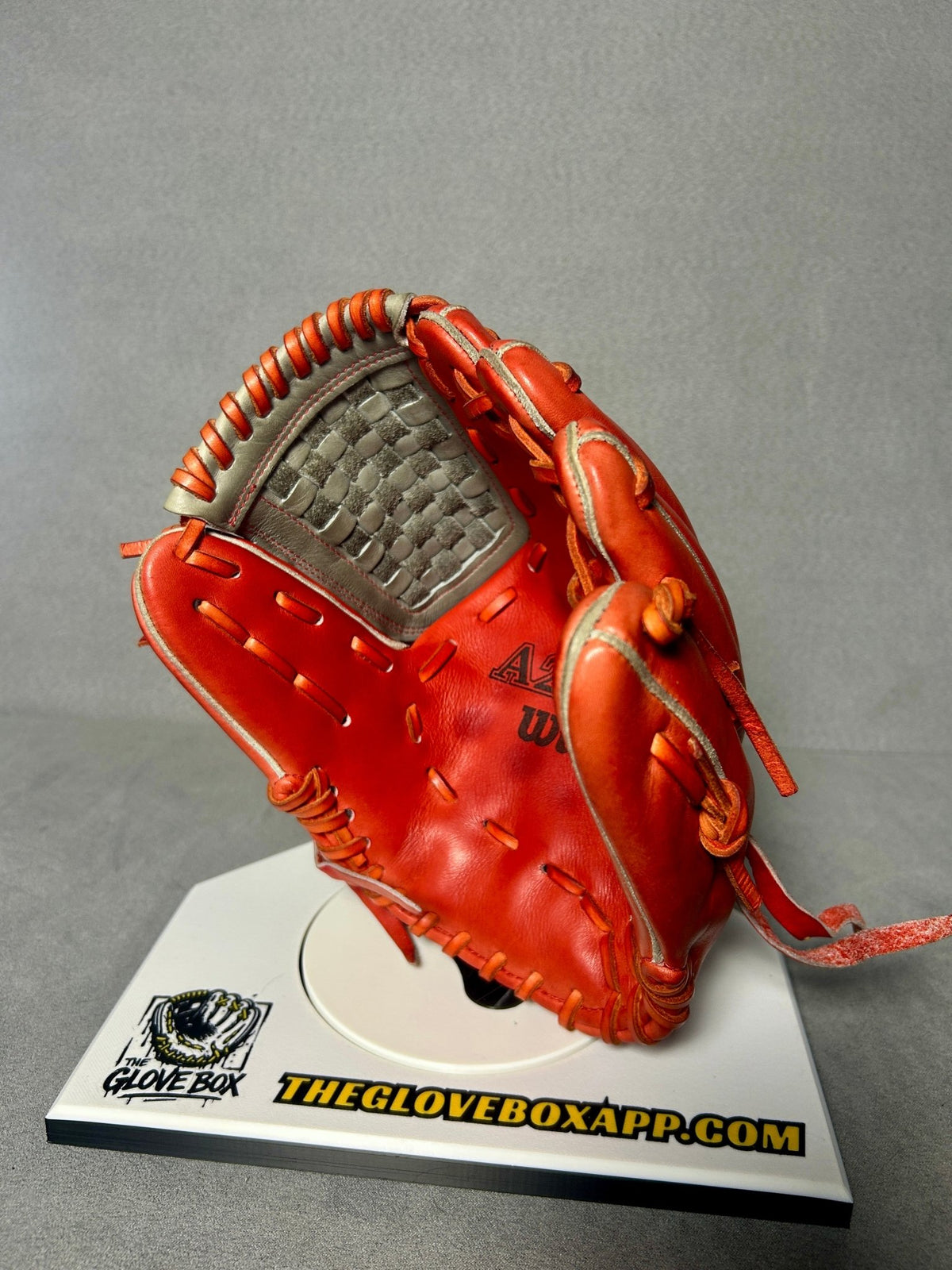 Wilson Pro Staff A2000J — Rare Japan-Made Baseball Glove (Pre-Owned, Never Used) - The Glove Box
