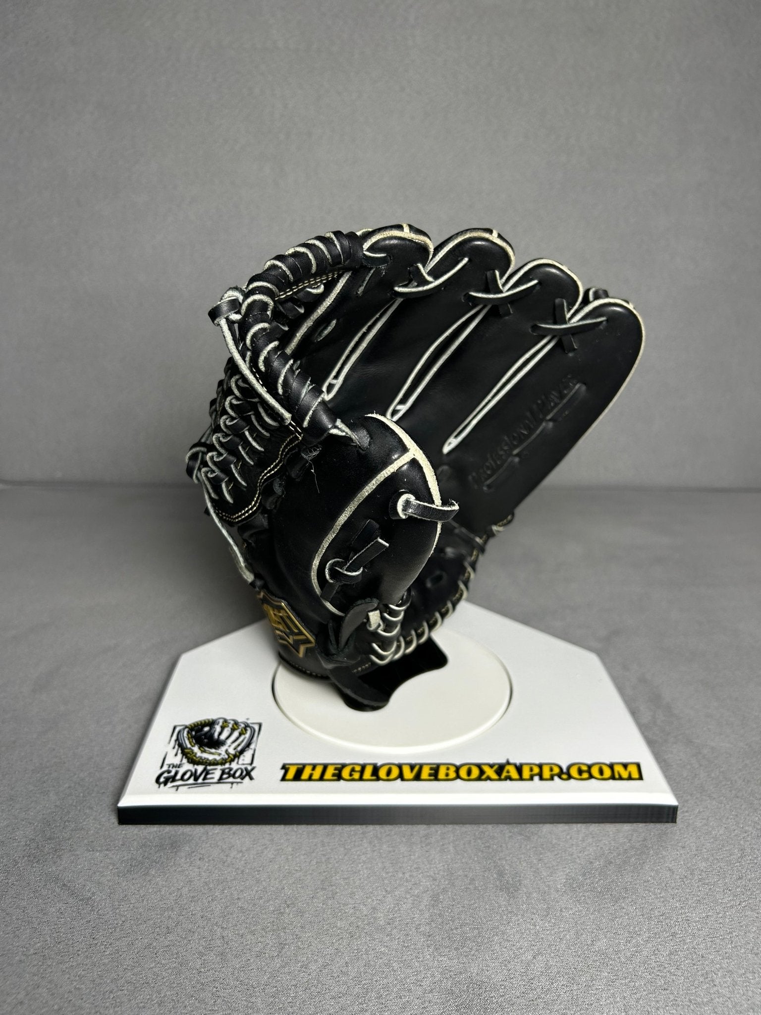 Zett NeoStatus hardball Pitchers Glove - The Glove Box